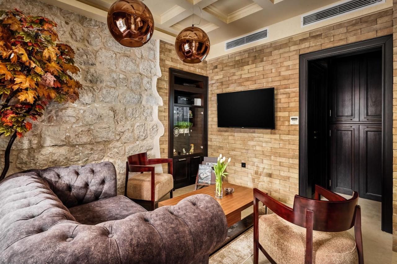 Apartment Lav In The City Centre Cattaro Esterno foto